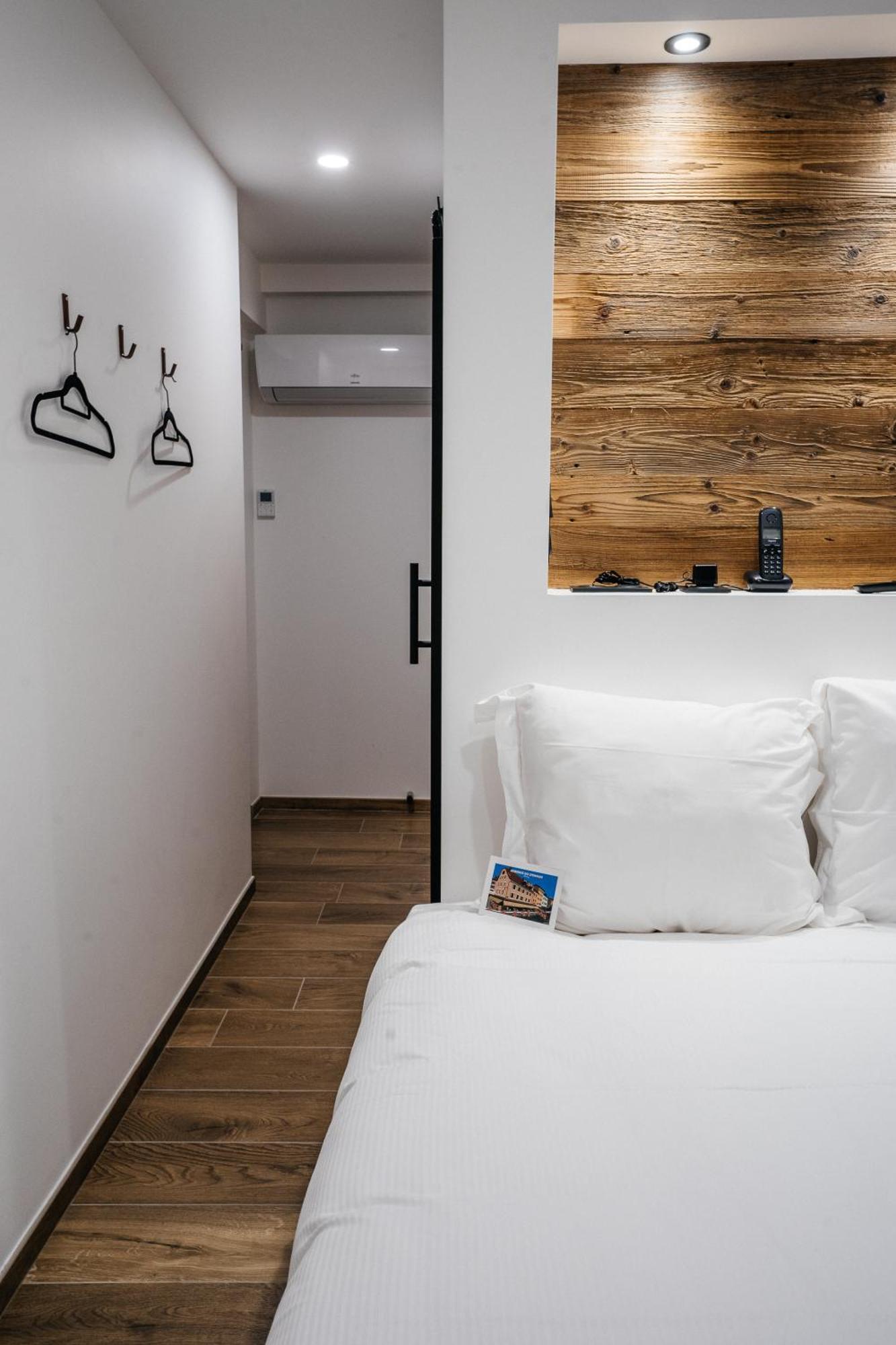 Auberge Du Lyonnais Annecy Ngoại thất bức ảnh